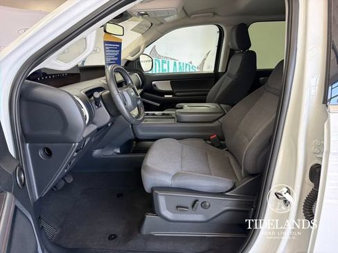Certified 2025 Ford Expedition Active RWD image 11