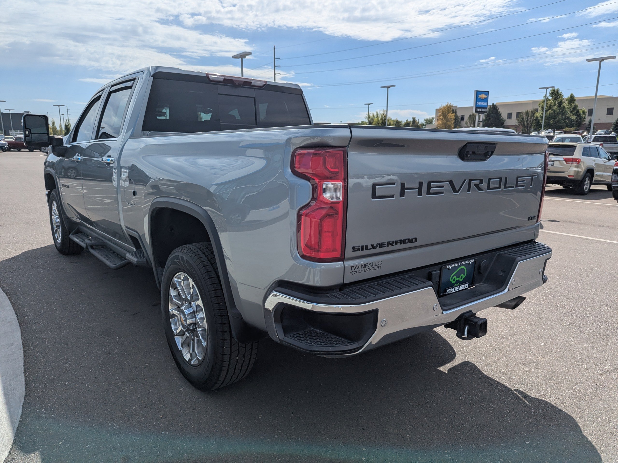 Used 2024 Chevrolet Silverado 3500 LTZ w/ LTZ Convenience Package AWD/4WD image 30