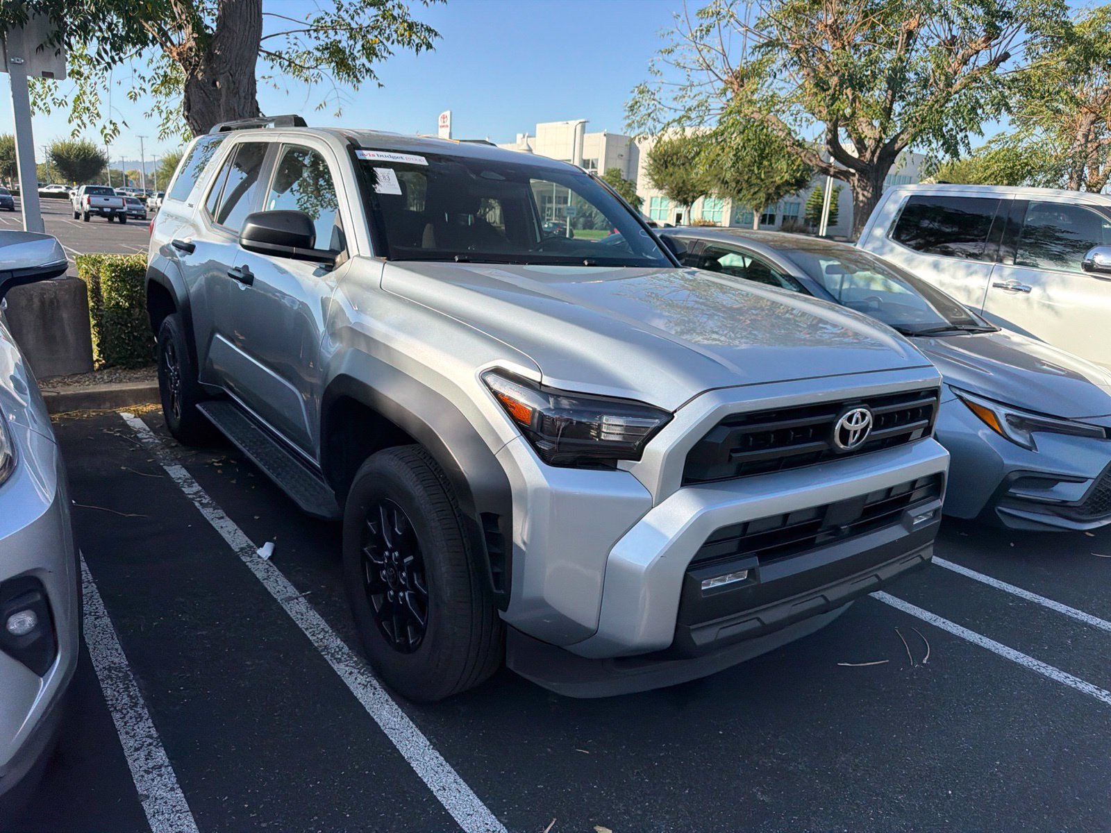 Used 2025 Toyota 4Runner SR5 AWD/4WD image 2