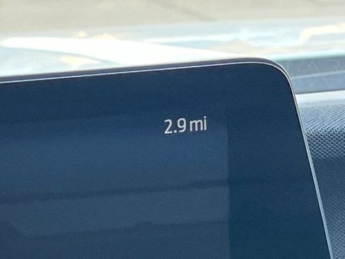 New 2025 Ford Expedition Active image 17