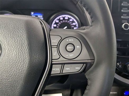 Used 2023 Toyota Camry SE FWD image 16
