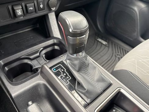 Used 2023 Toyota Tacoma TRD Off-Road w/ Black Out Package (TMS) AWD/4WD image 18