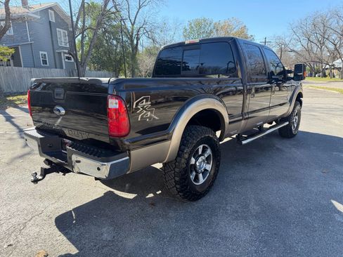 Used 2014 Ford F250 Lariat w/ Lariat Ultimate Package image 5