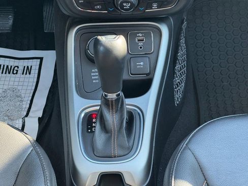 Used 2021 Jeep Compass Latitude w/ Convenience Group image 14