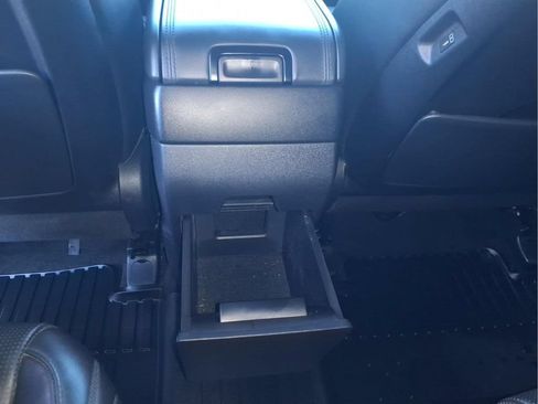 Used 2025 Hyundai Santa Fe Calligraphy FWD image 17