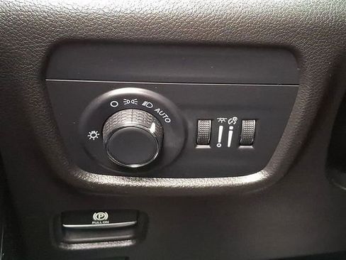 Used 2024 Jeep Grand Cherokee L Laredo image 26