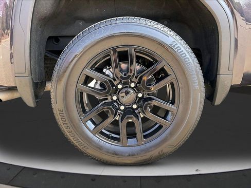 Used 2024 GMC Sierra 1500 Elevation w/ Elevation Premium Package image 38