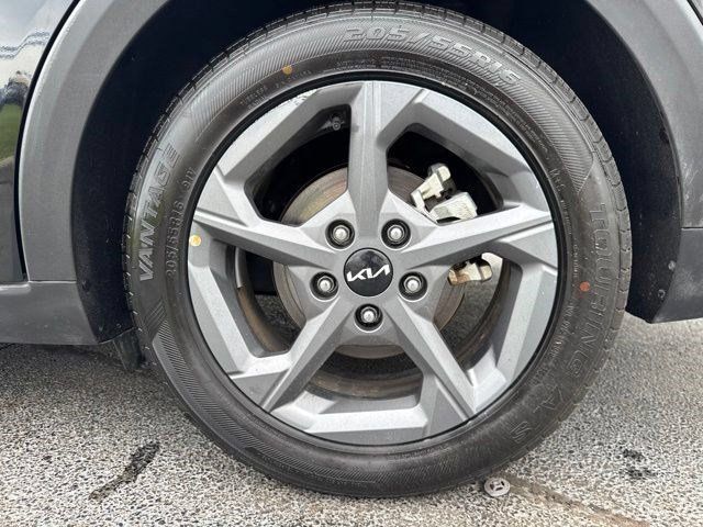 Used 2025 Kia K4 FWD image 47