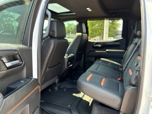 Certified 2024 GMC Sierra 1500 AT4 w/ Technology Package AWD/4WD image 18