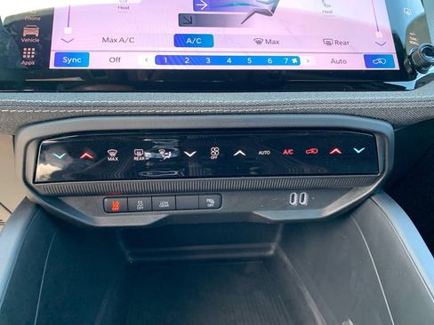 New 2026 Jeep Cherokee Laredo AWD/4WD image 20