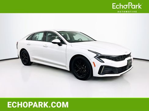 Used 2025 Kia K5 LXS image 1