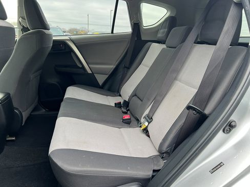 Used 2013 Toyota RAV4 LE image 21