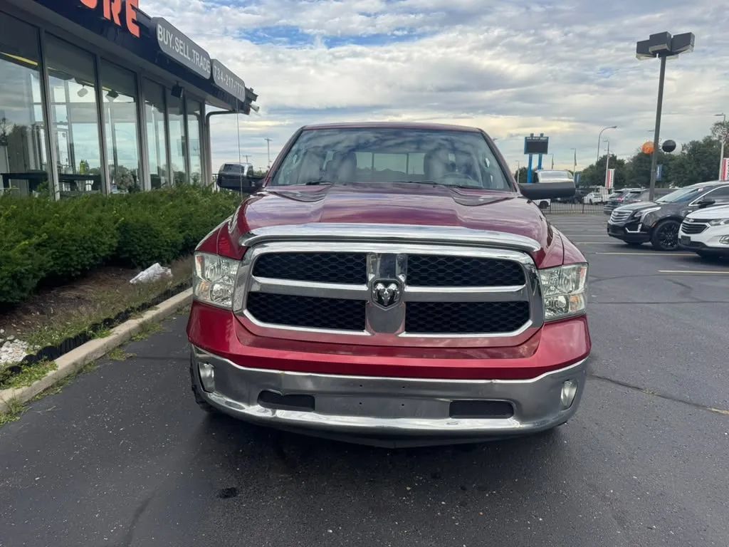 Used 2014 RAM 1500 Classic SLT w/ Luxury Group AWD/4WD image 3