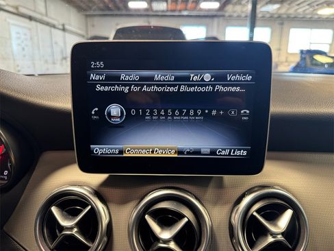 Used 2020 Mercedes-Benz GLA 250 4MATIC image 19