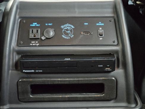 Used 2024 Mercedes-Benz Sprinter 2500 image 6