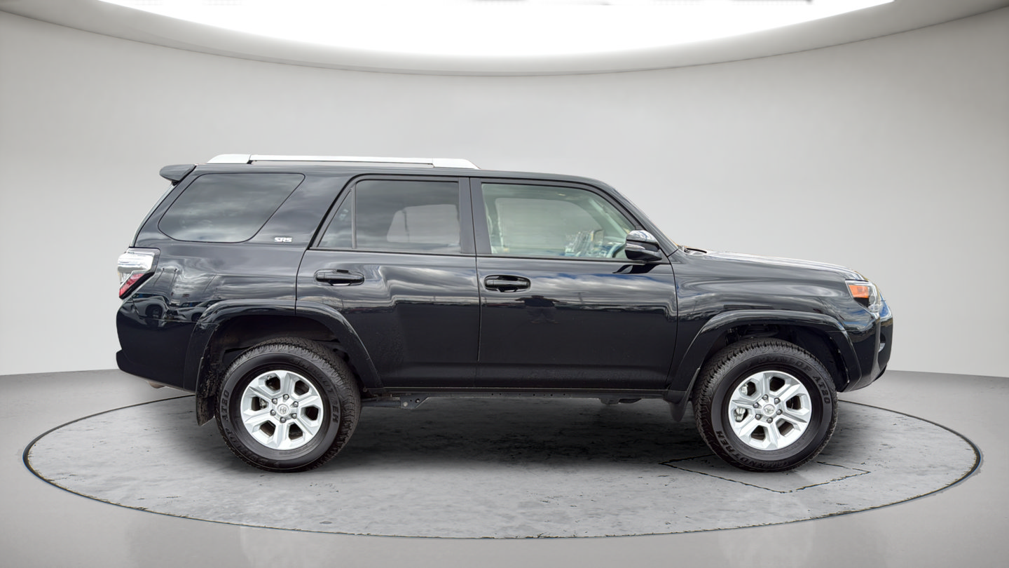 Certified 2018 Toyota 4Runner SR5 Premium AWD/4WD image 4