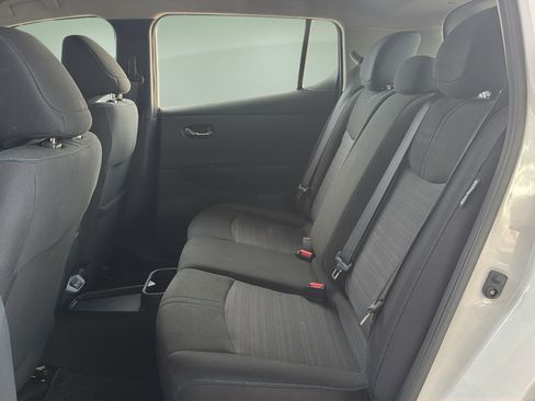 Certified 2025 Nissan Leaf SV Plus FWD image 19