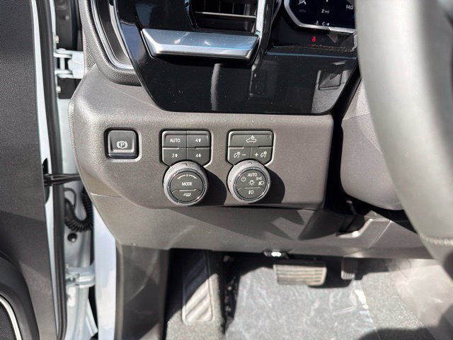 New 2026 Chevrolet Silverado 1500 RST w/ Convenience Package II AWD/4WD image 15