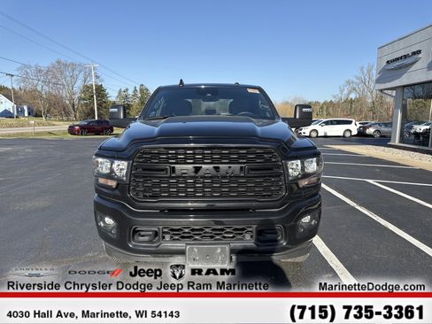 Used 2024 RAM 2500 Big Horn w/ Night Edition AWD/4WD image 3