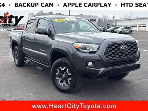 Certified 2022 Toyota Tacoma TRD Off-Road image 1