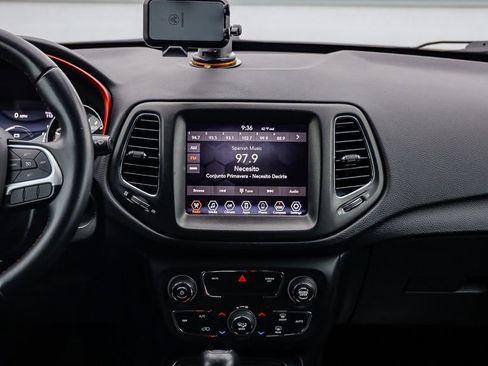 Used 2019 Jeep Compass Trailhawk image 13