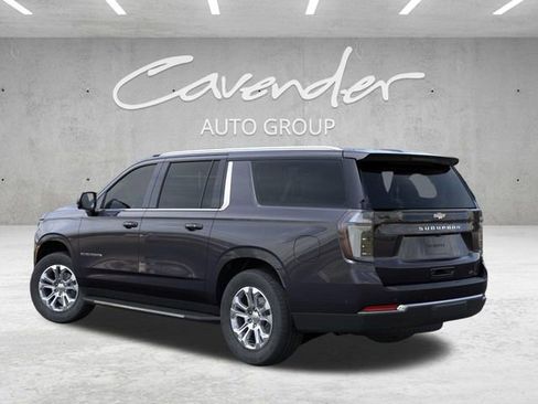 New 2026 Chevrolet Suburban LT image 3