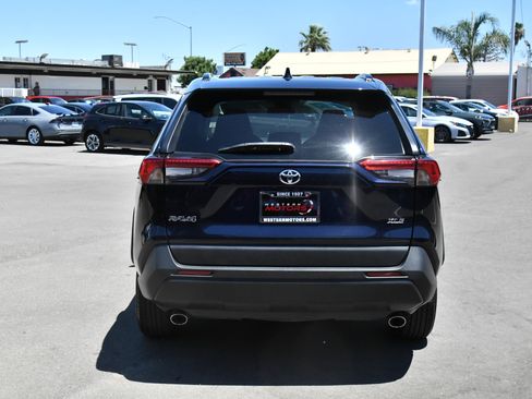 Used 2024 Toyota RAV4 XLE FWD image 7