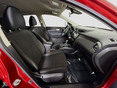 Used 2021 Nissan Rogue Sport S image 28