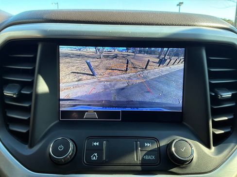 Used 2020 GMC Acadia SLE w/ Driver Convenience Package image 20