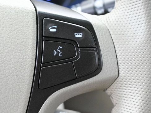 Used 2013 Toyota Sienna XLE FWD image 6