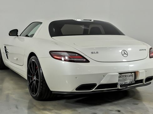 Used 2012 Mercedes-Benz SLS AMG Coupe image 11