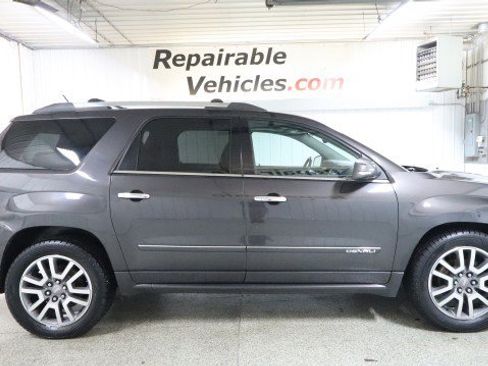 Used 2014 GMC Acadia Denali image 4