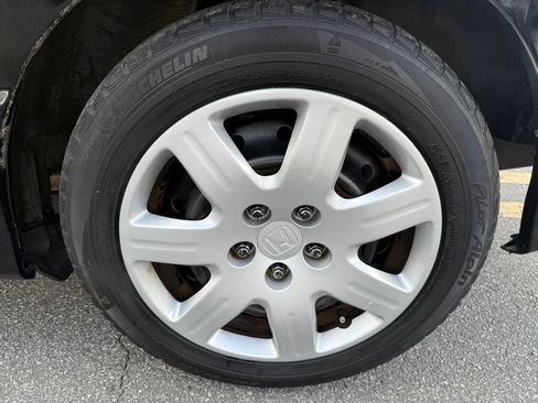 Used 2011 Honda Civic LX image 32
