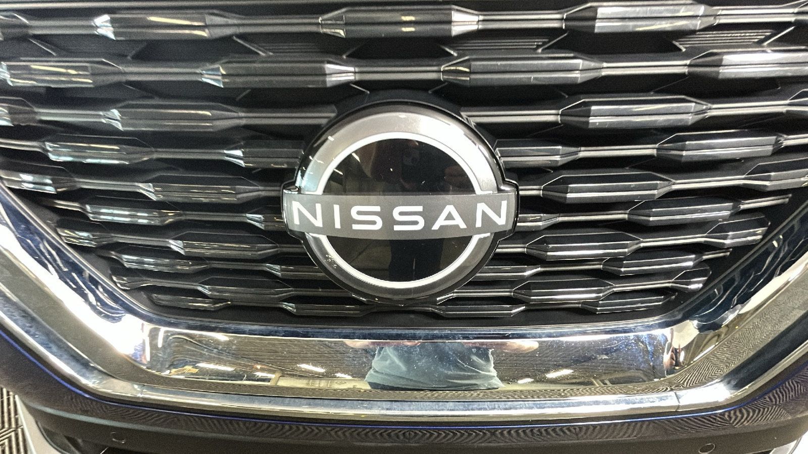 Used 2023 Nissan Rogue Platinum w/ Platinum Premium Package AWD/4WD image 10