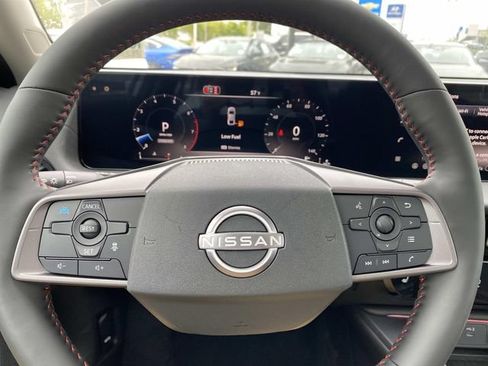 New 2026 Nissan Sentra SR w/ SR Premium Package FWD image 12