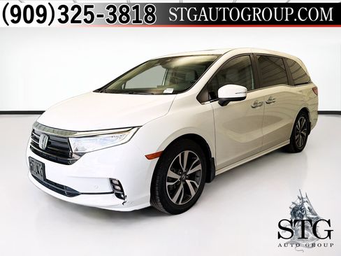 Used 2022 Honda Odyssey Touring image 1
