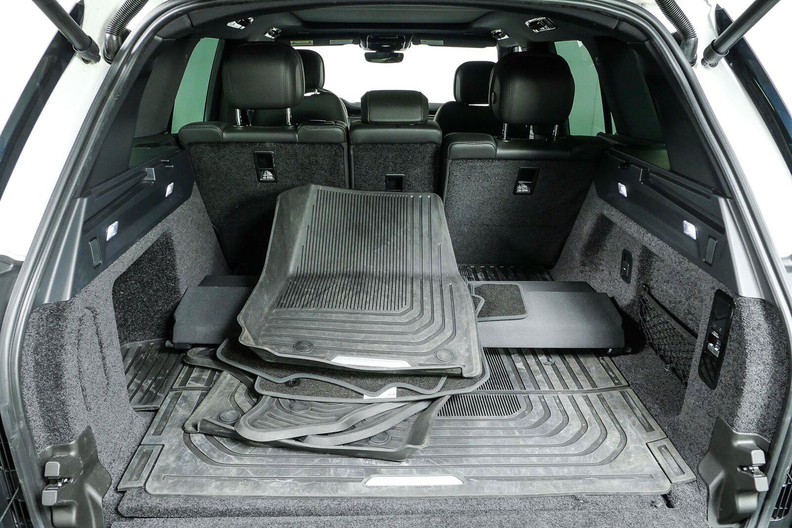 Used 2024 Land Rover Range Rover SE AWD/4WD image 35