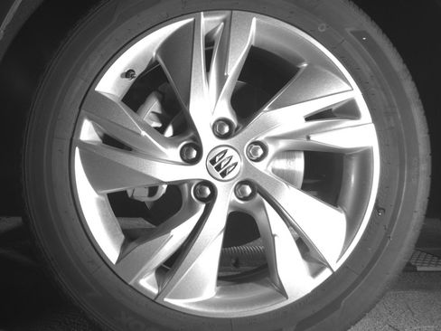 Used 2025 Buick Encore GX Preferred AWD/4WD image 12