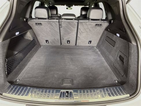 Certified 2024 Porsche Cayenne image 30