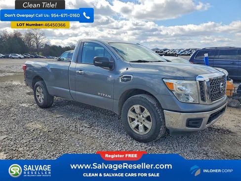 Used 2017 Nissan Titan SV image 5