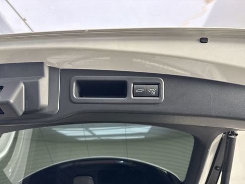 Used 2025 Lexus RX 450h AWD w/ Convenience Package image 36