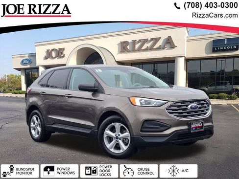 Used 2019 Ford Edge SE image 1