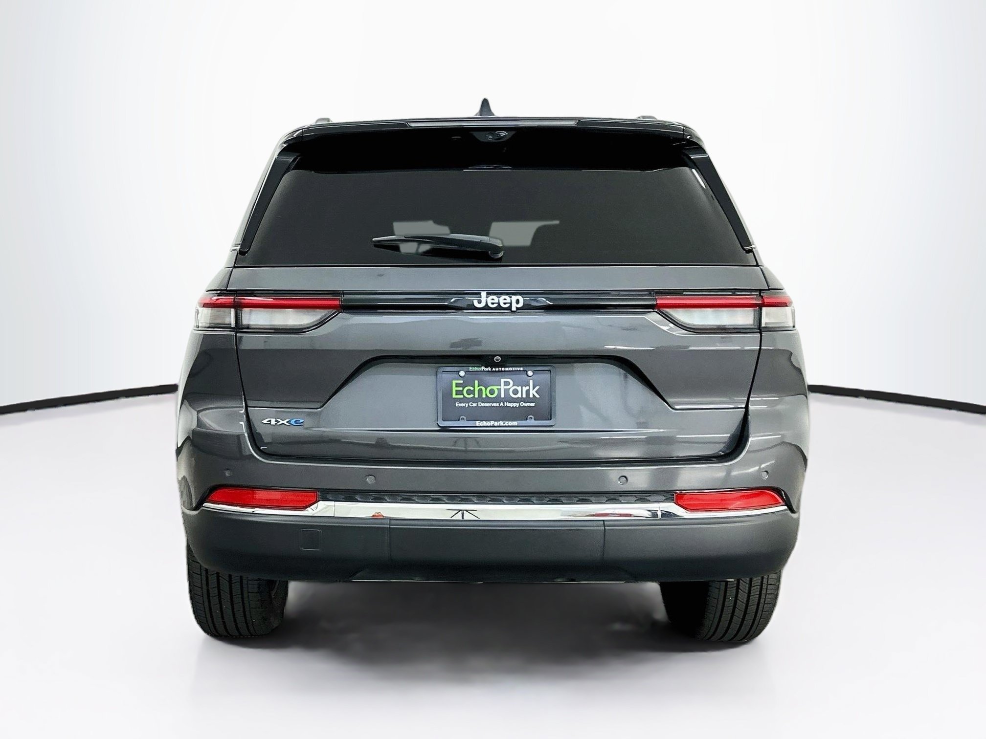 Used 2023 Jeep Grand Cherokee 4WD 4xe w/ Luxury Tech Group II image 7