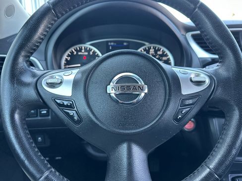 Used 2019 Nissan Sentra SV FWD image 22