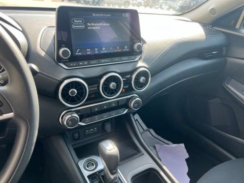 Used 2024 Nissan Sentra SV FWD image 18