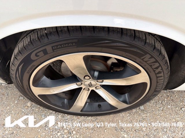 Used 2019 Dodge Challenger R/T w/ Driver Convenience Group RWD image 11