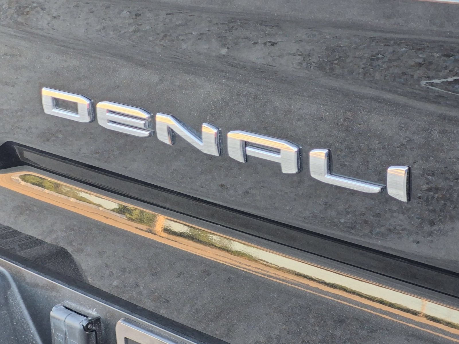 Used 2025 GMC Sierra 2500 Denali w/ Denali Reserve Package AWD/4WD image 34