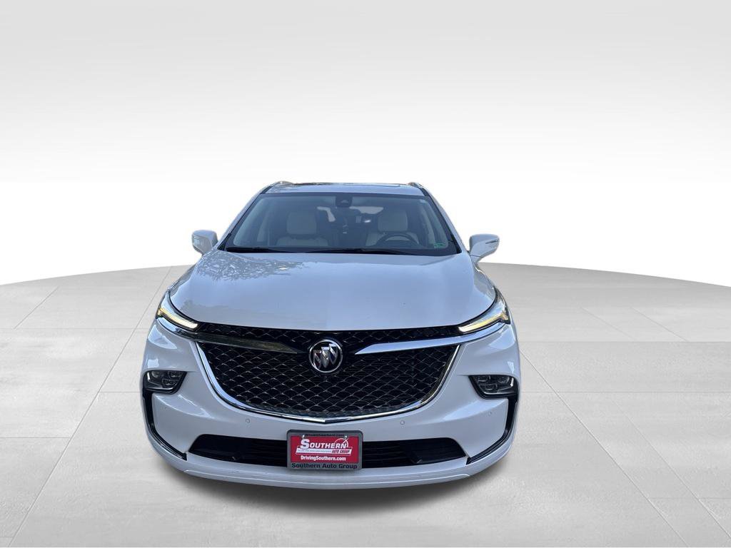 Used 2023 Buick Enclave Avenir w/ Avenir Technology Package FWD image 2