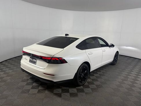 Used 2025 Honda Accord SE image 6