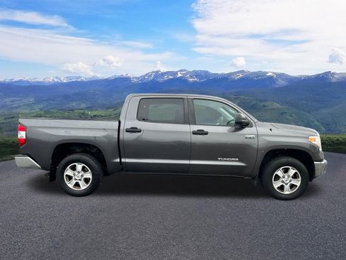 Used 2015 Toyota Tundra SR5 w/ SR5 Upgrade Package image 7